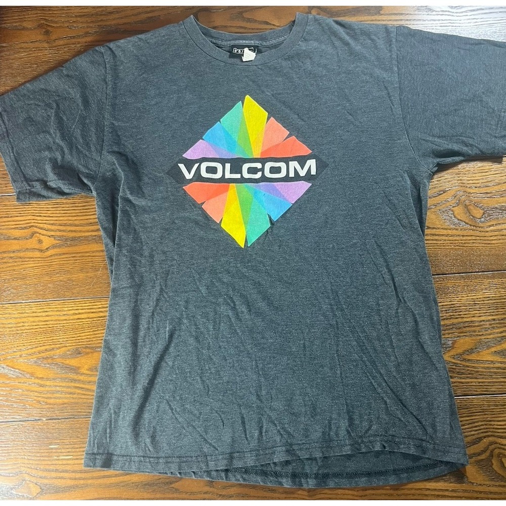 Vintage Volcom Rainbow Diamond T-Shirt Mens Size Medium Y2K Skater